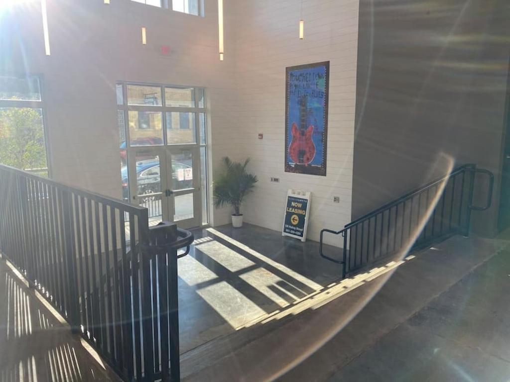 Smart 1 Bed 1 Bath Loft By Lorraine * Memphis